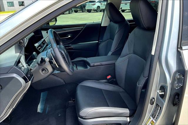 used 2024 Lexus ES 300h car, priced at $40,995