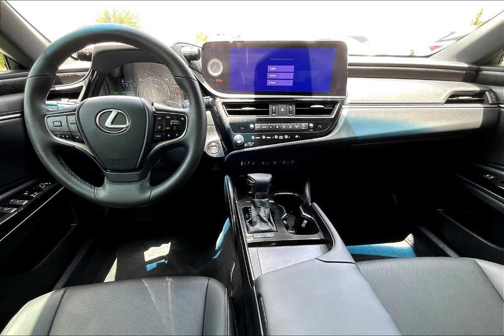 used 2024 Lexus ES 300h car, priced at $42,495