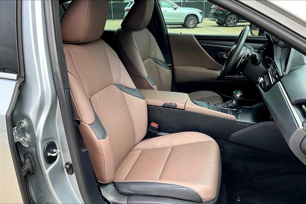 used 2022 Lexus ES 350 car, priced at $34,995