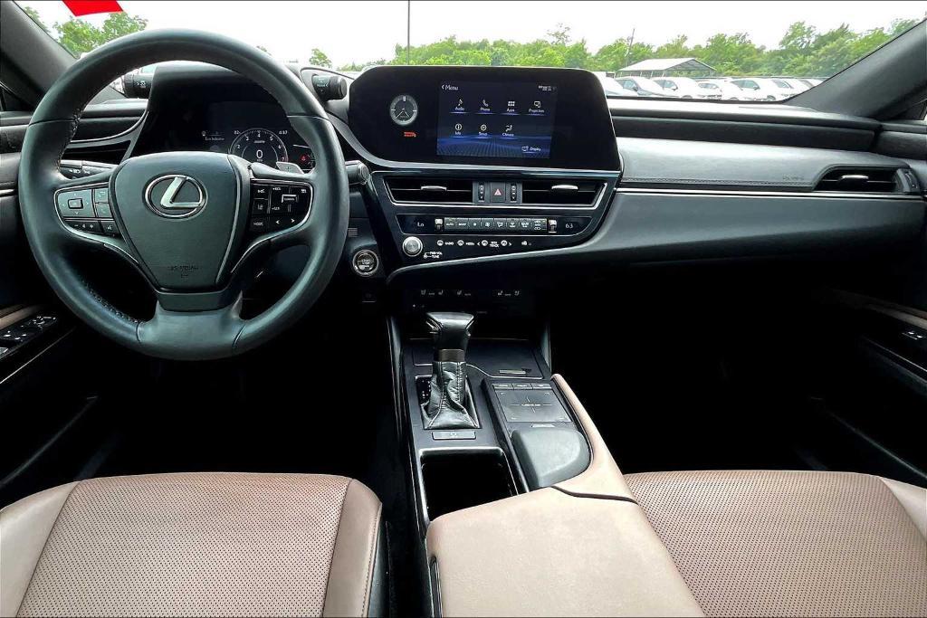 used 2022 Lexus ES 350 car, priced at $34,995