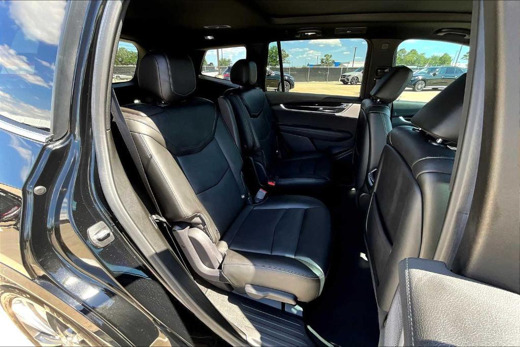 used 2021 Cadillac XT6 car, priced at $35,995