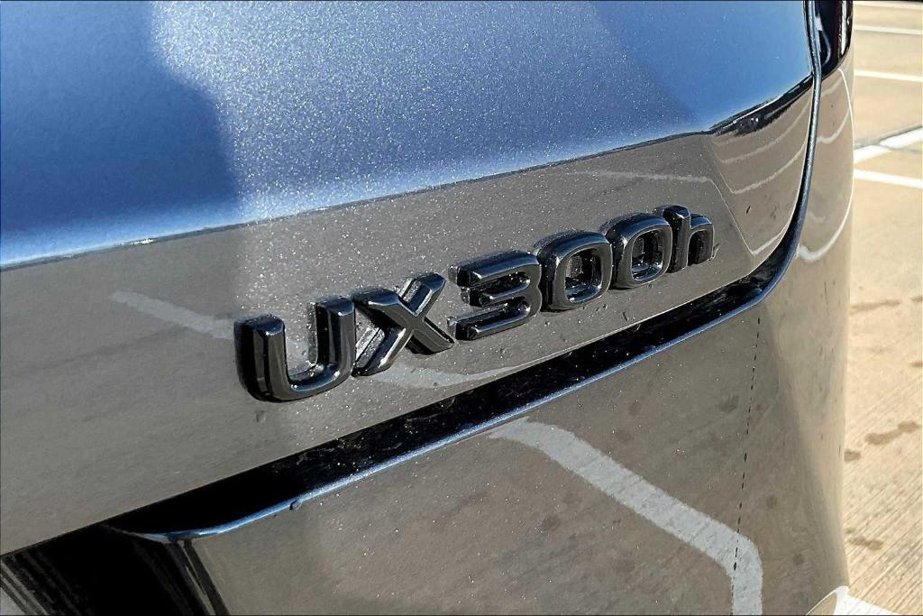 new 2025 Lexus UX 300h car, priced at $40,929