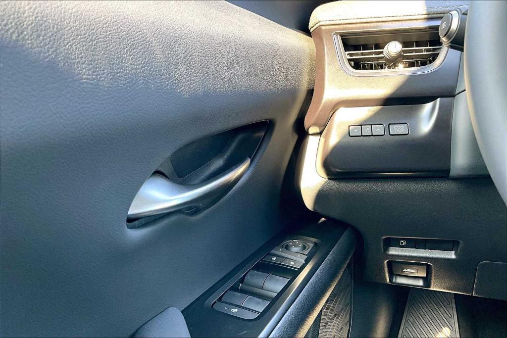 new 2025 Lexus UX 300h car, priced at $40,929