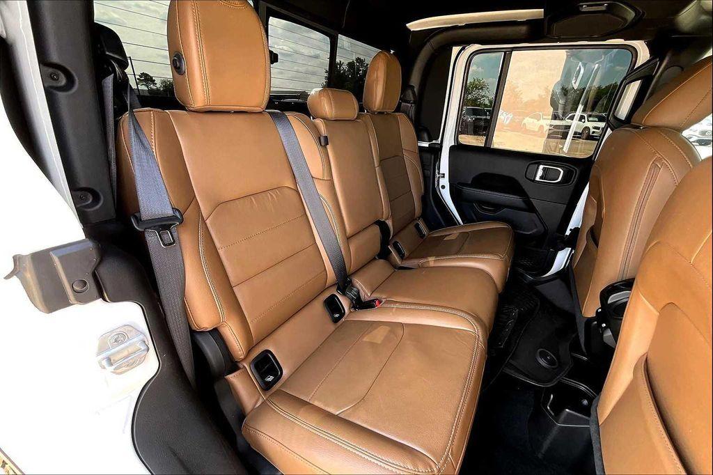 used 2022 Jeep Gladiator car, priced at $32,995