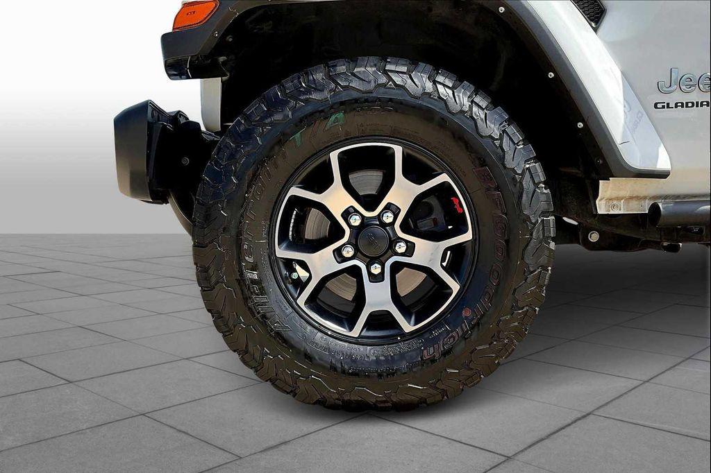 used 2022 Jeep Gladiator car, priced at $32,995