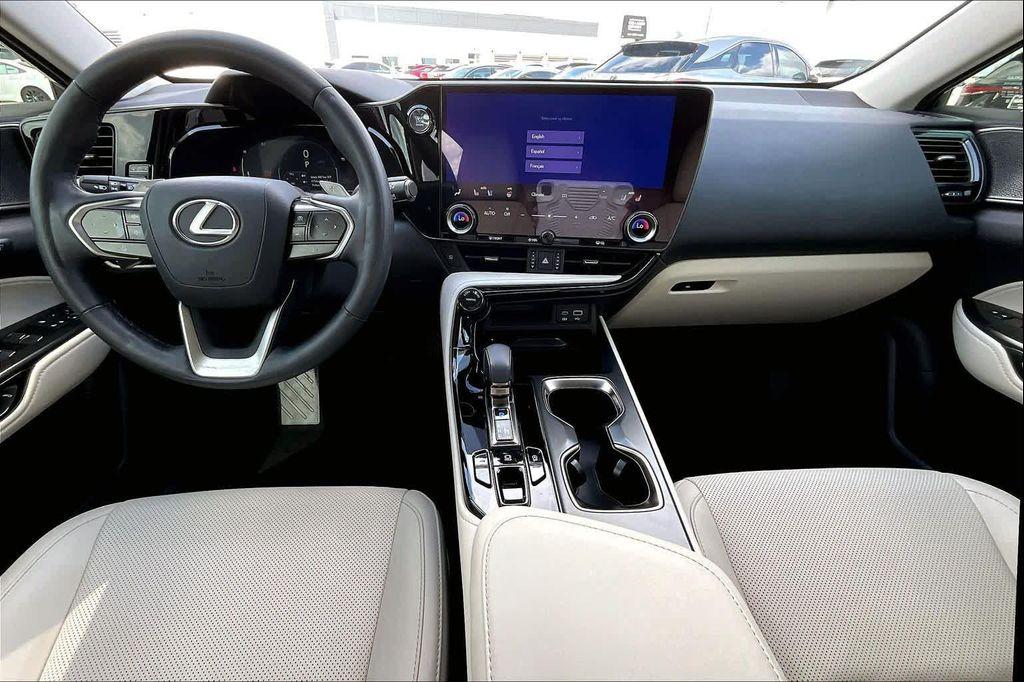 used 2025 Lexus NX 350 car, priced at $50,495