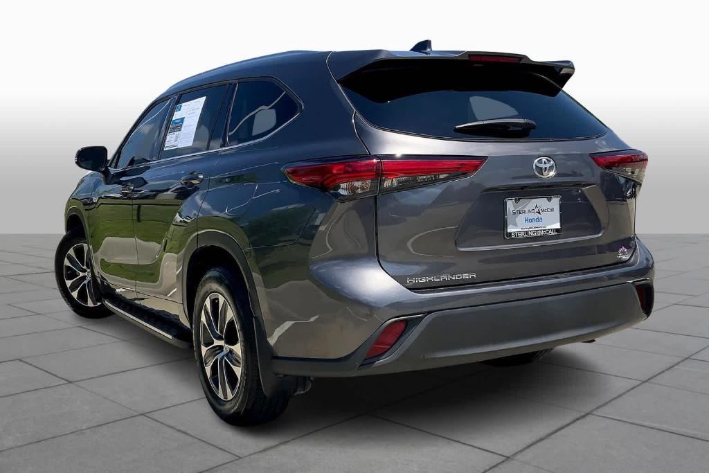 used 2021 Toyota Highlander car, priced at $29,390