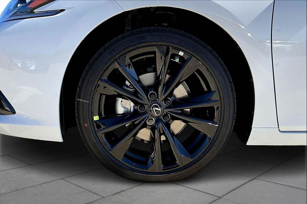 new 2025 Lexus ES 350 car, priced at $54,849