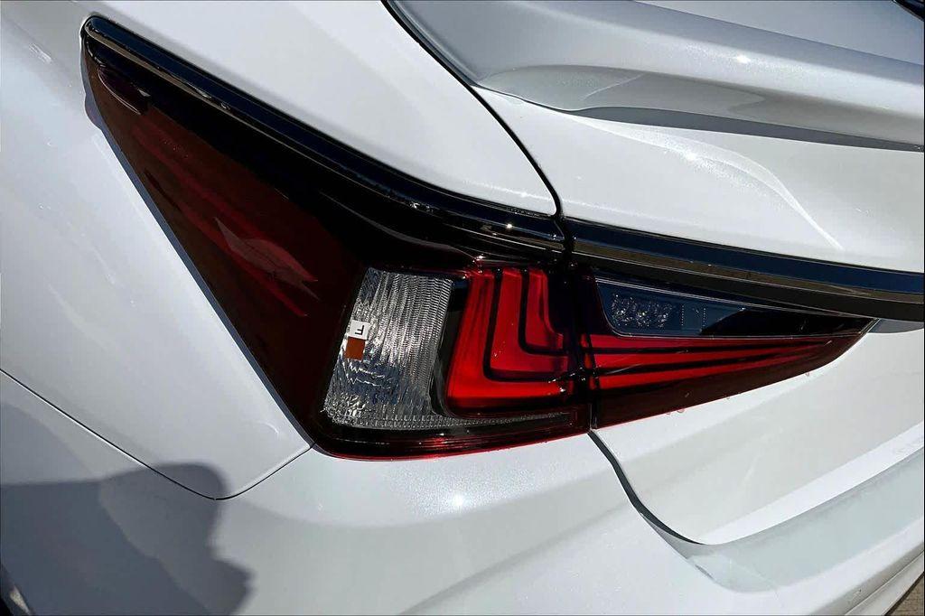 new 2025 Lexus ES 350 car, priced at $54,849