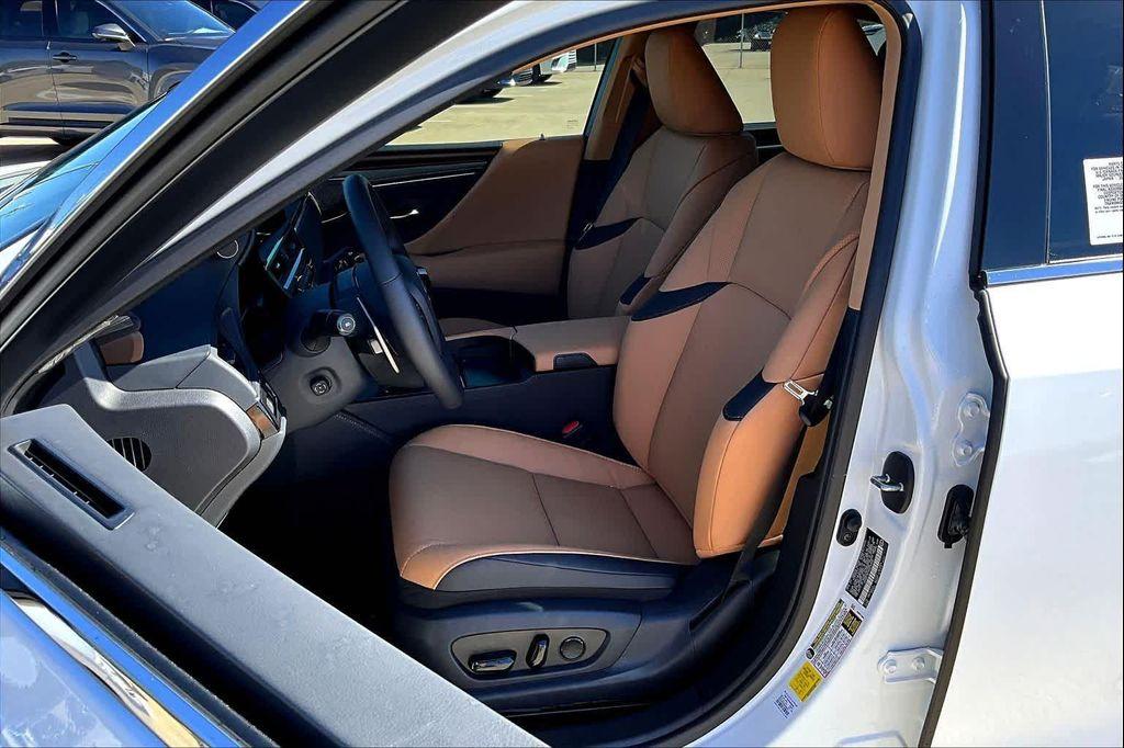 new 2025 Lexus ES 350 car, priced at $54,849