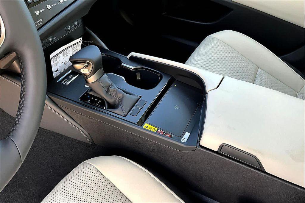 new 2025 Lexus ES 350 car, priced at $50,405