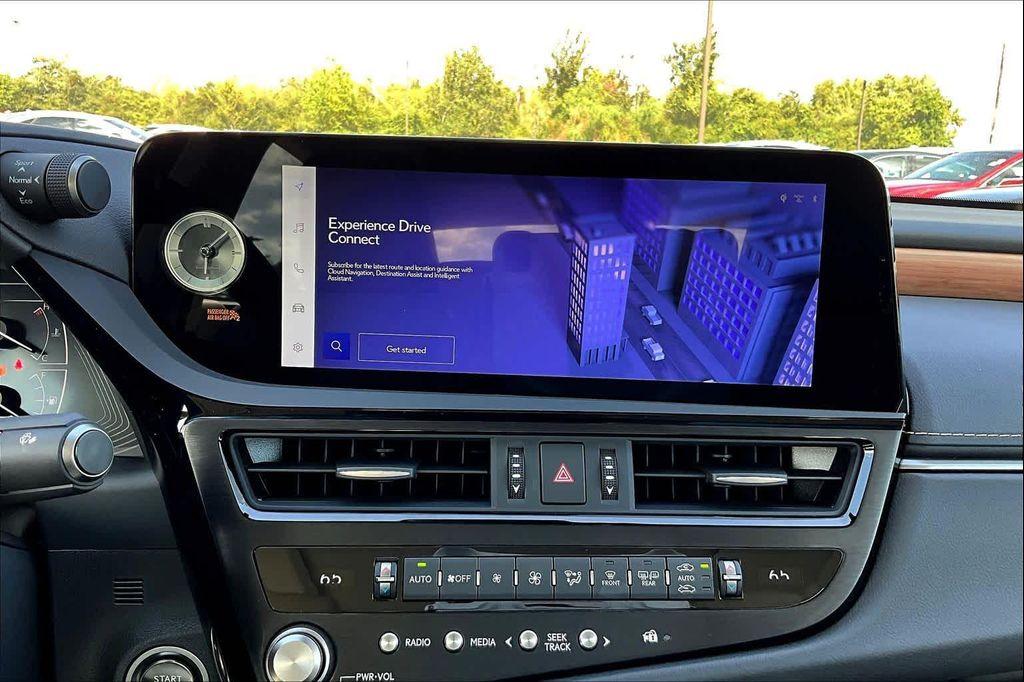 new 2025 Lexus ES 350 car, priced at $50,405