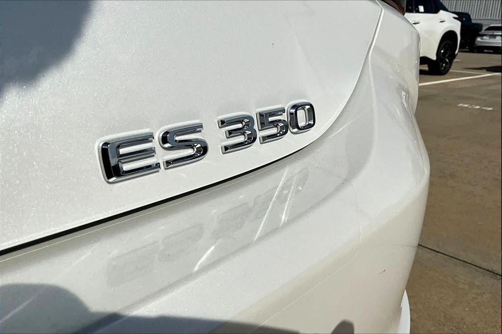 new 2025 Lexus ES 350 car, priced at $50,405