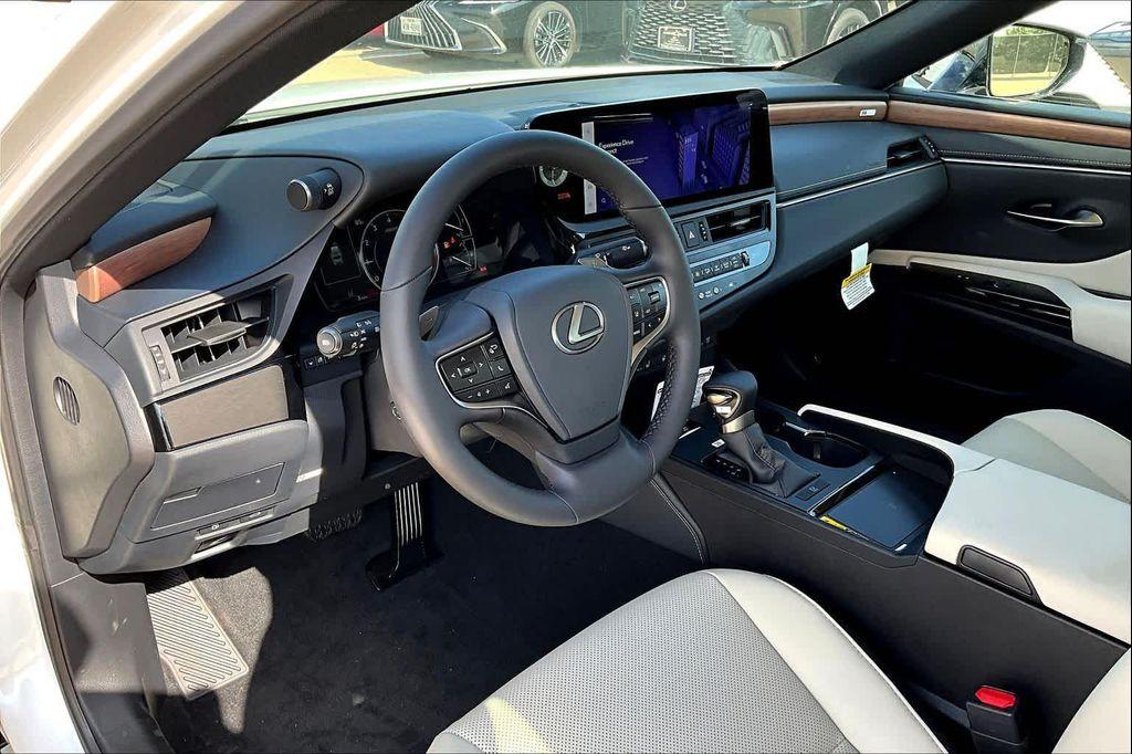 new 2025 Lexus ES 350 car, priced at $50,405