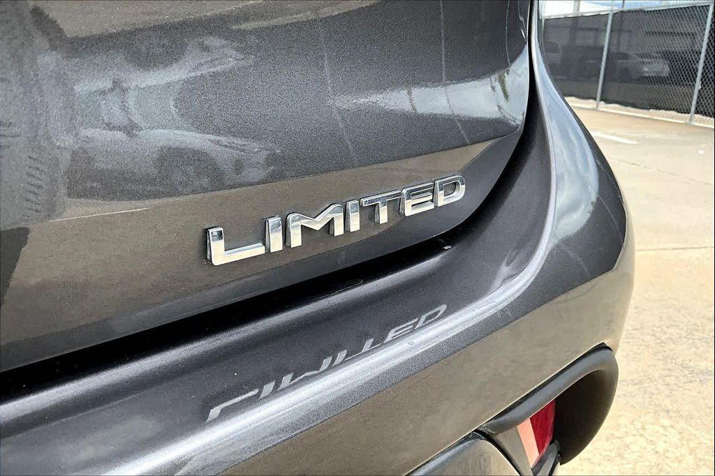 used 2021 Toyota Highlander Hybrid car, priced at $37,995