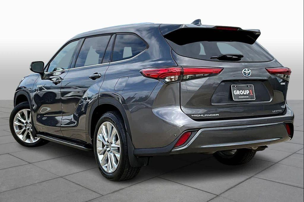 used 2021 Toyota Highlander Hybrid car, priced at $37,995