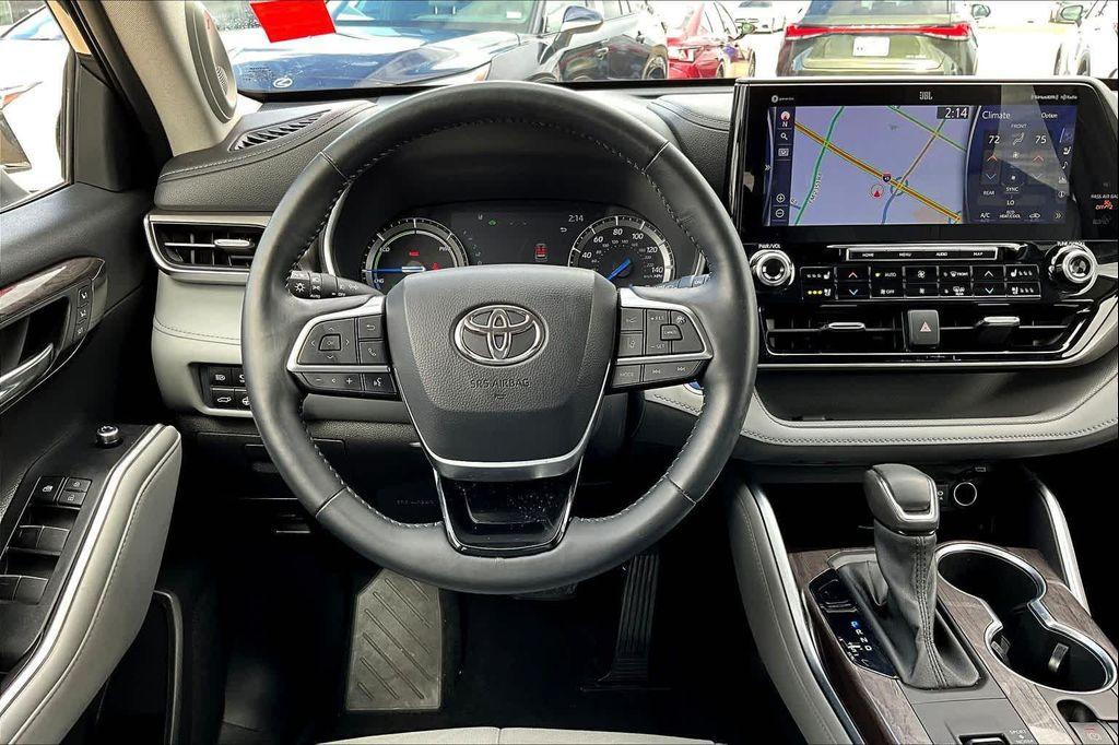 used 2021 Toyota Highlander Hybrid car, priced at $37,995