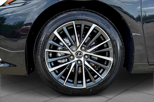 used 2025 Lexus ES 350 car, priced at $46,495