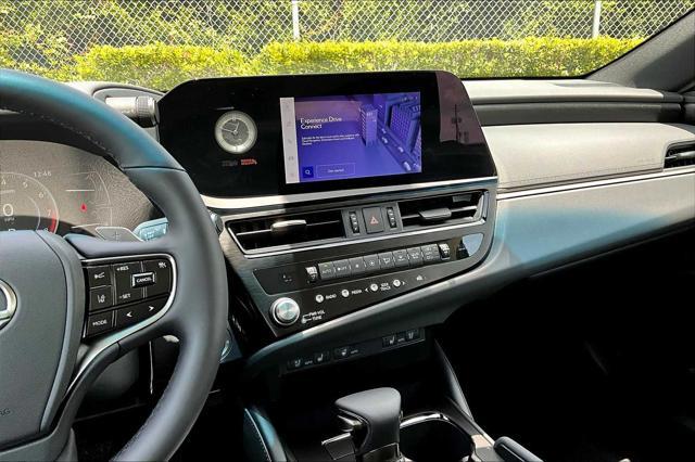 used 2025 Lexus ES 350 car, priced at $46,495