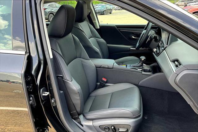 used 2025 Lexus ES 350 car, priced at $46,495