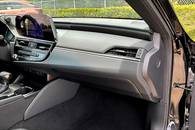 used 2025 Lexus ES 350 car, priced at $46,495