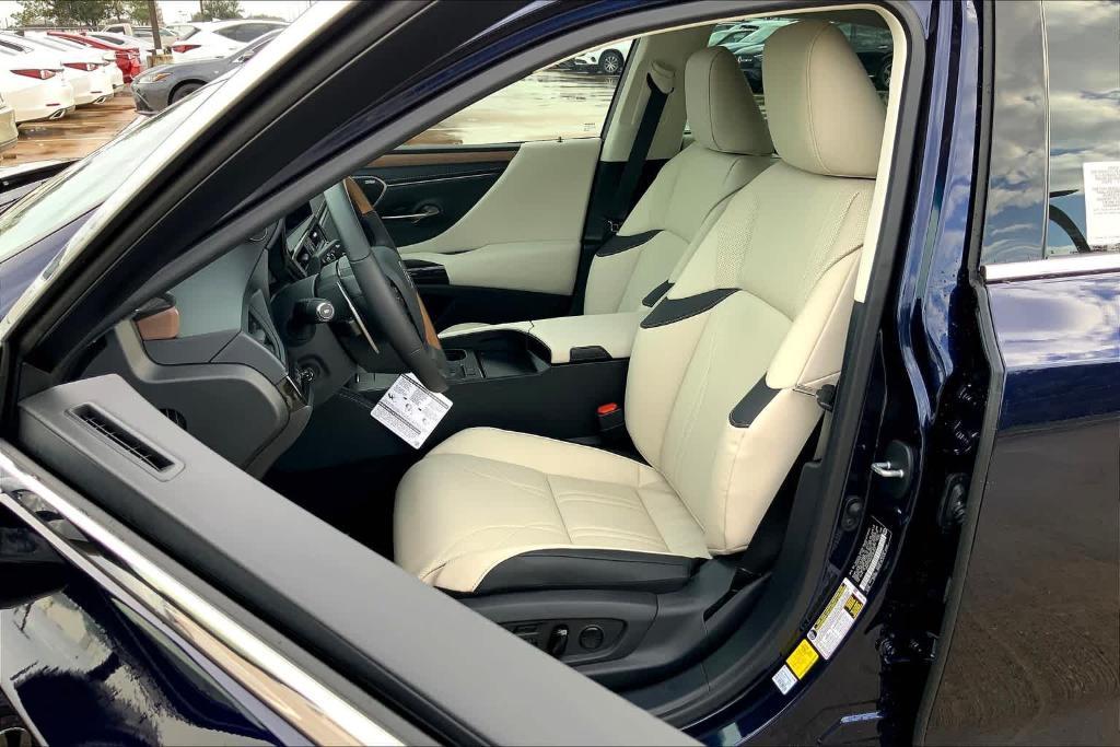 new 2025 Lexus ES 350 car, priced at $56,424