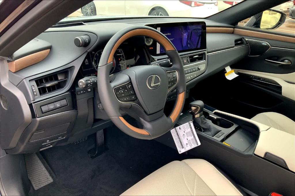 new 2025 Lexus ES 350 car, priced at $56,424