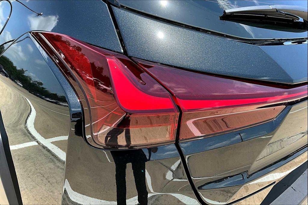 new 2025 Lexus UX 300h car, priced at $40,924