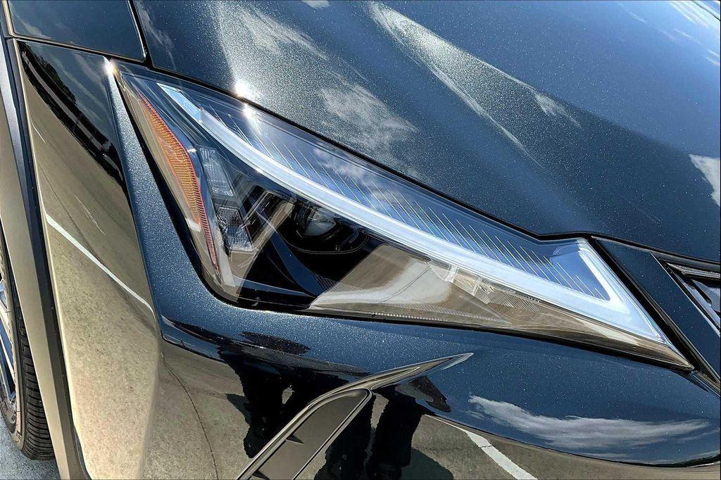 new 2025 Lexus UX 300h car, priced at $40,924