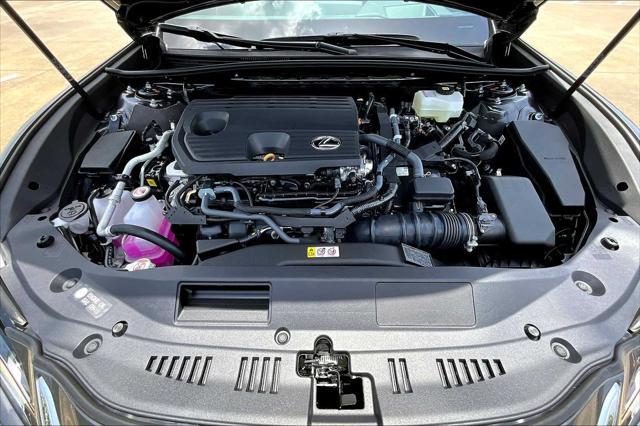 new 2025 Lexus ES 300h car, priced at $54,435