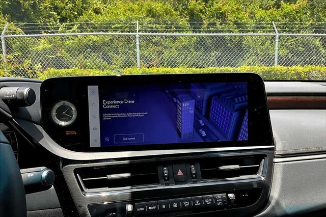 new 2025 Lexus ES 300h car, priced at $54,435