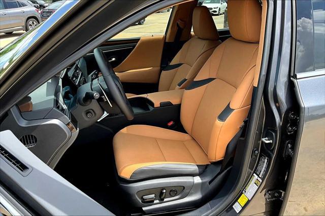 used 2025 Lexus ES 350 car, priced at $45,995