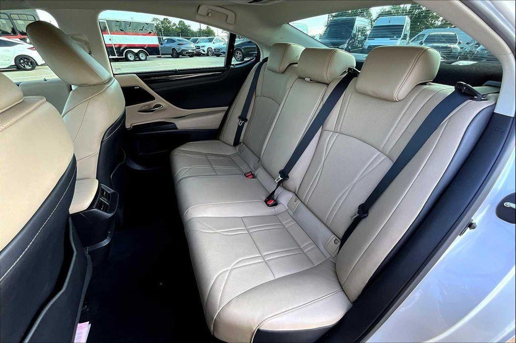 used 2021 Lexus ES 350 car, priced at $38,495
