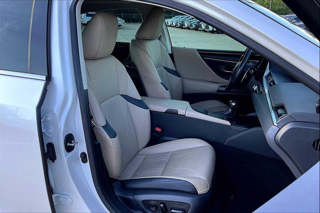 used 2021 Lexus ES 350 car, priced at $38,495