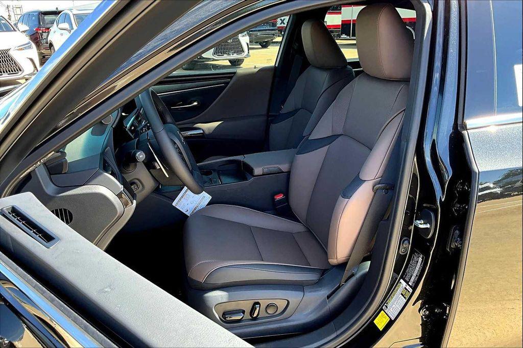 new 2025 Lexus ES 350 car, priced at $50,719