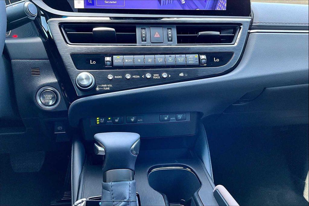 new 2025 Lexus ES 350 car, priced at $50,719