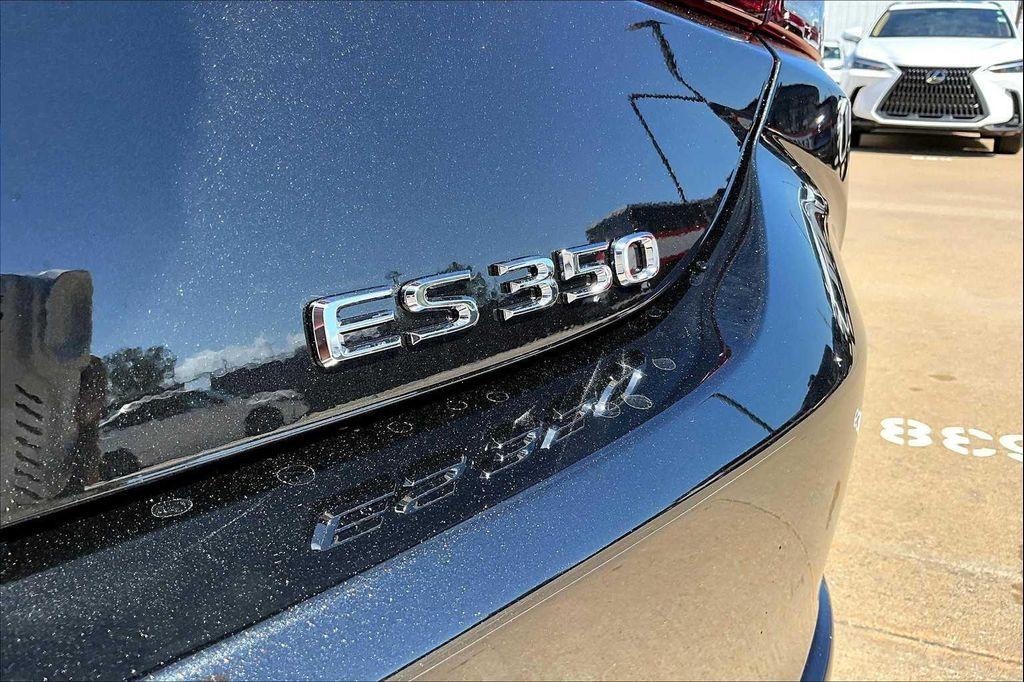 new 2025 Lexus ES 350 car, priced at $50,719