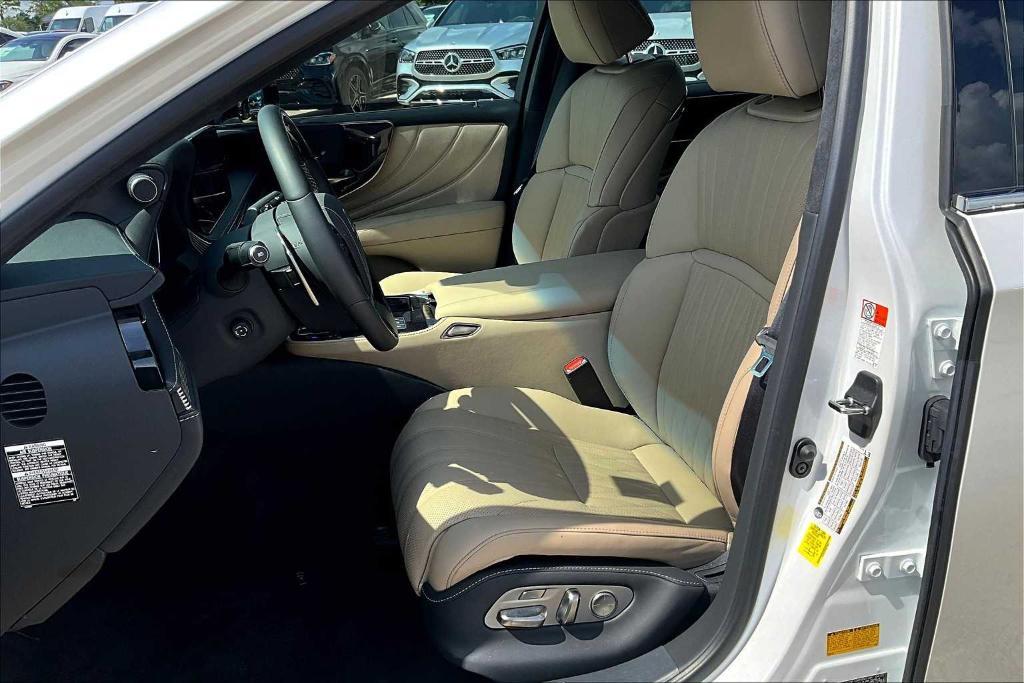 used 2023 Lexus LS 500 car, priced at $69,995