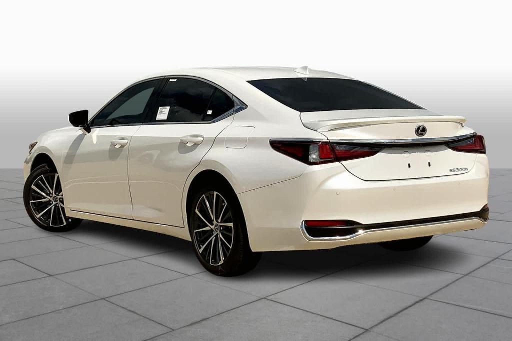 new 2025 Lexus ES 300h car, priced at $53,019