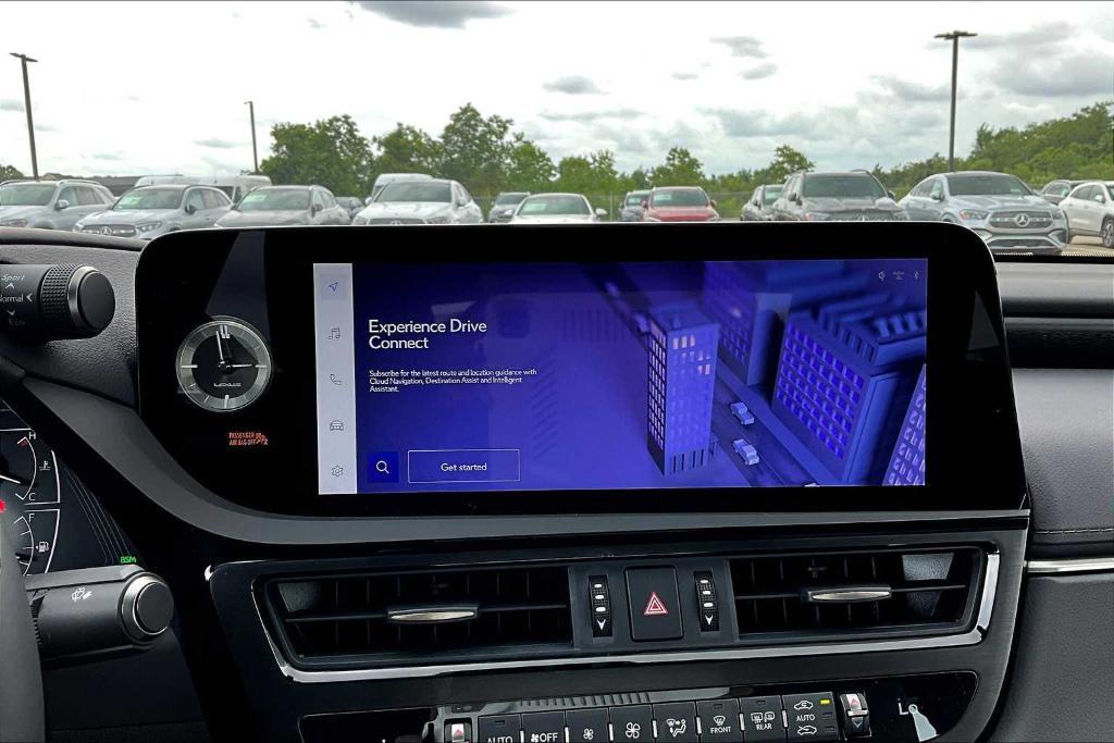 new 2025 Lexus ES 300h car, priced at $51,549