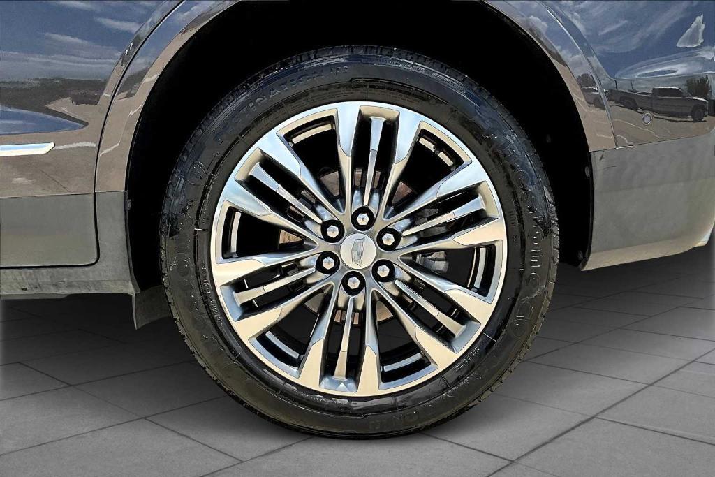 used 2017 Cadillac XT5 car, priced at $20,495