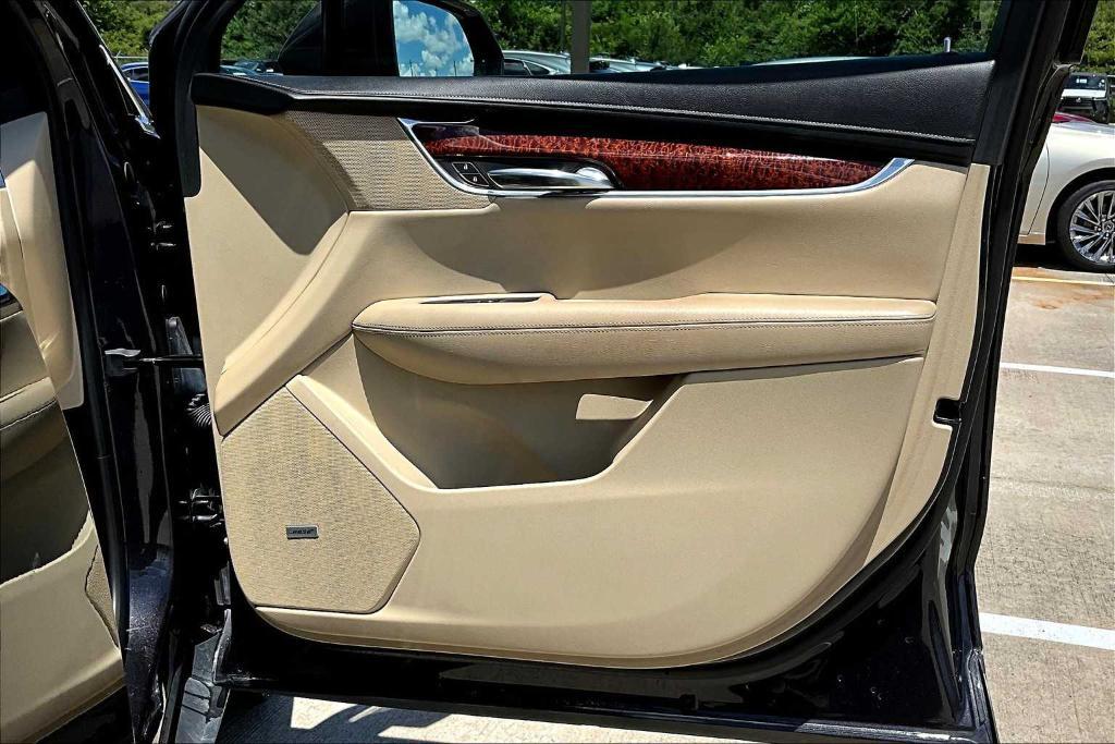 used 2017 Cadillac XT5 car, priced at $20,495
