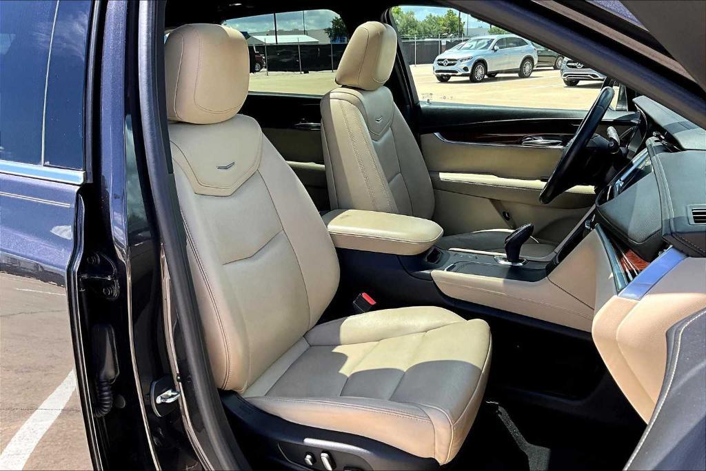 used 2017 Cadillac XT5 car, priced at $20,495