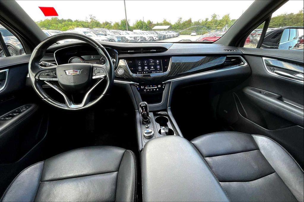 used 2021 Cadillac XT6 car, priced at $24,495