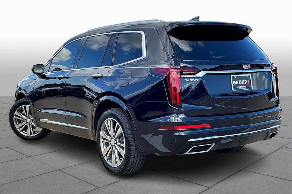 used 2021 Cadillac XT6 car, priced at $24,495