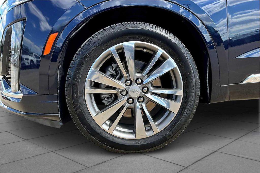 used 2021 Cadillac XT6 car, priced at $24,495