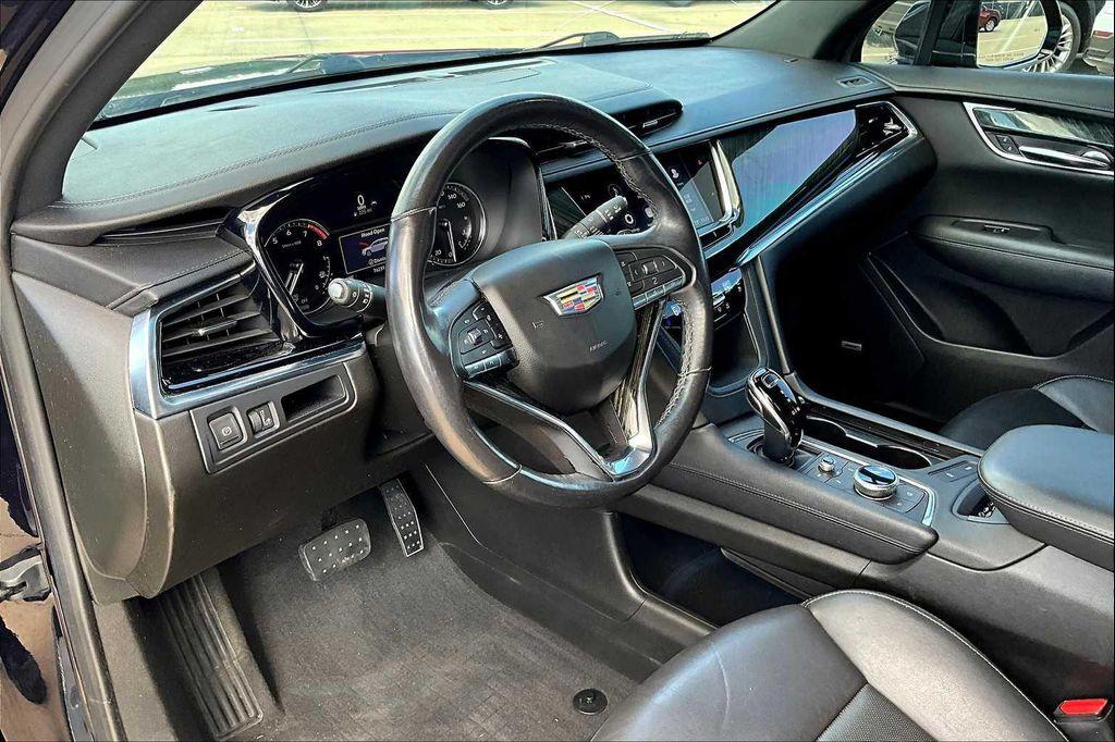 used 2021 Cadillac XT6 car, priced at $24,495