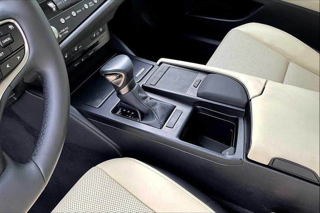 used 2022 Lexus ES 350 car, priced at $34,495