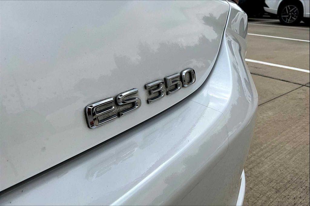 used 2022 Lexus ES 350 car, priced at $34,495