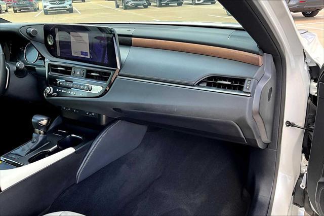 used 2025 Lexus ES 350 car, priced at $47,995